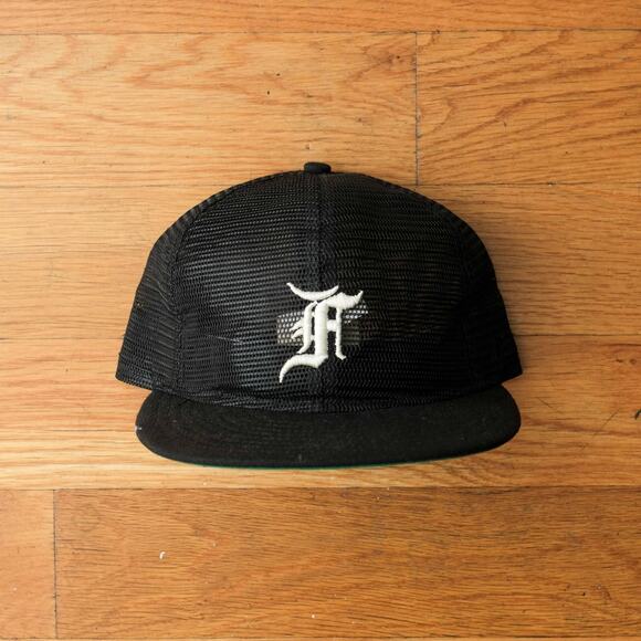 New Era 59Fifty x Fear of God Essentials Mesh Fitted Black Baseball Hat 7 5/8 - Picture 1 of 6